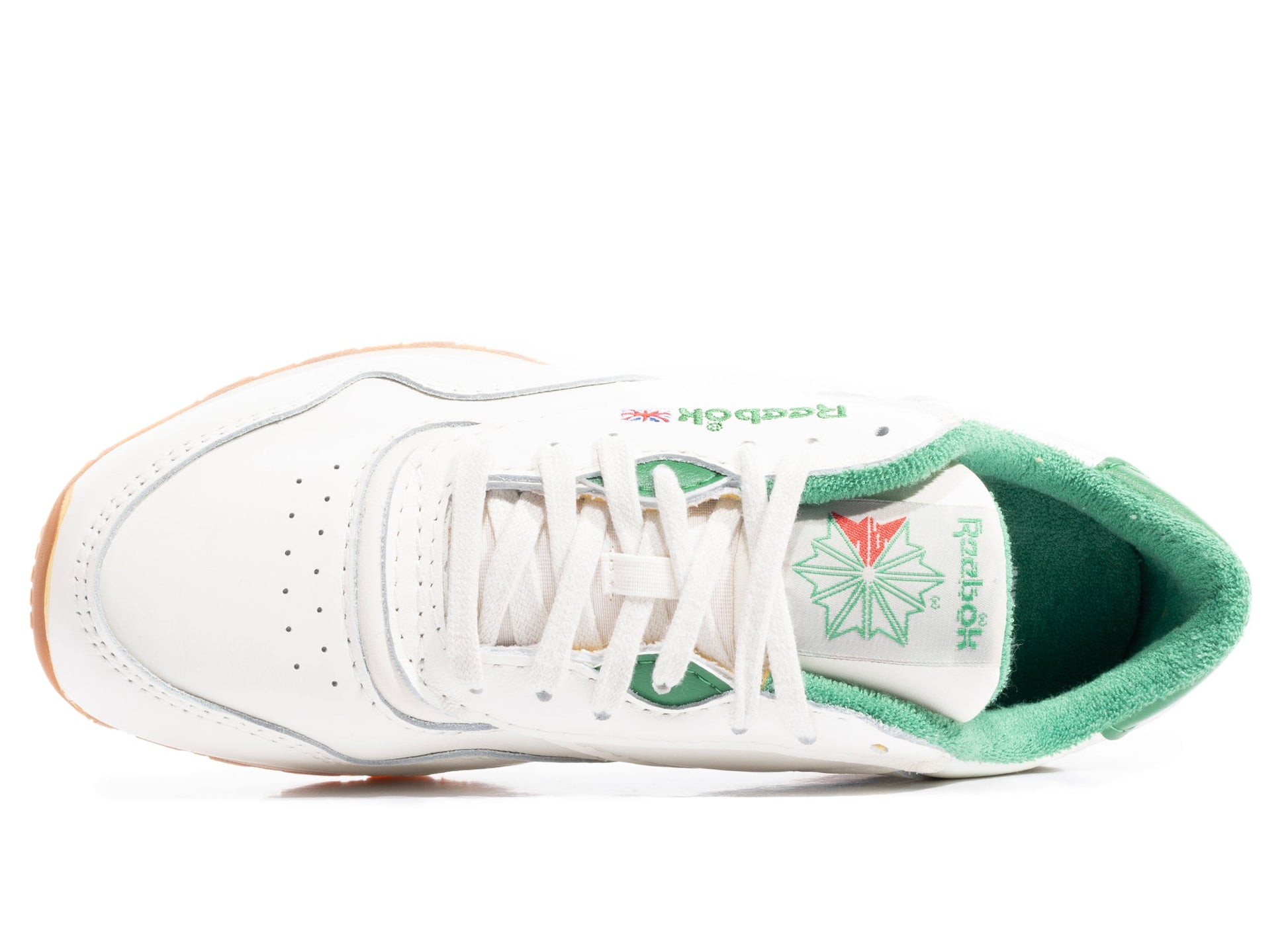 studio-shot-v9-91254