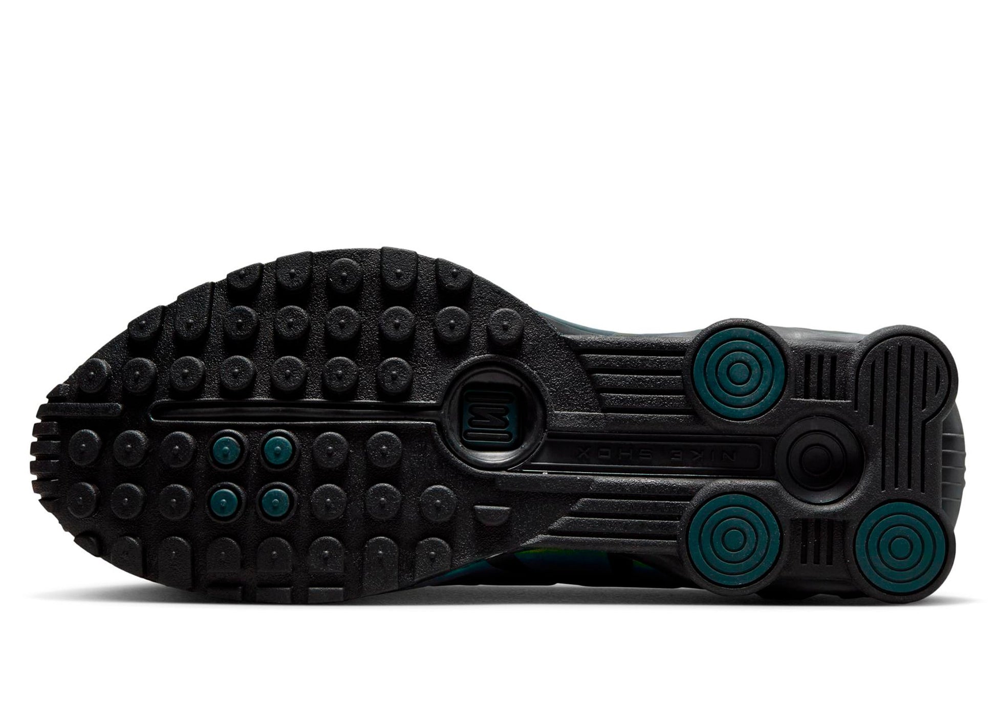 studio-shot-v9-82222