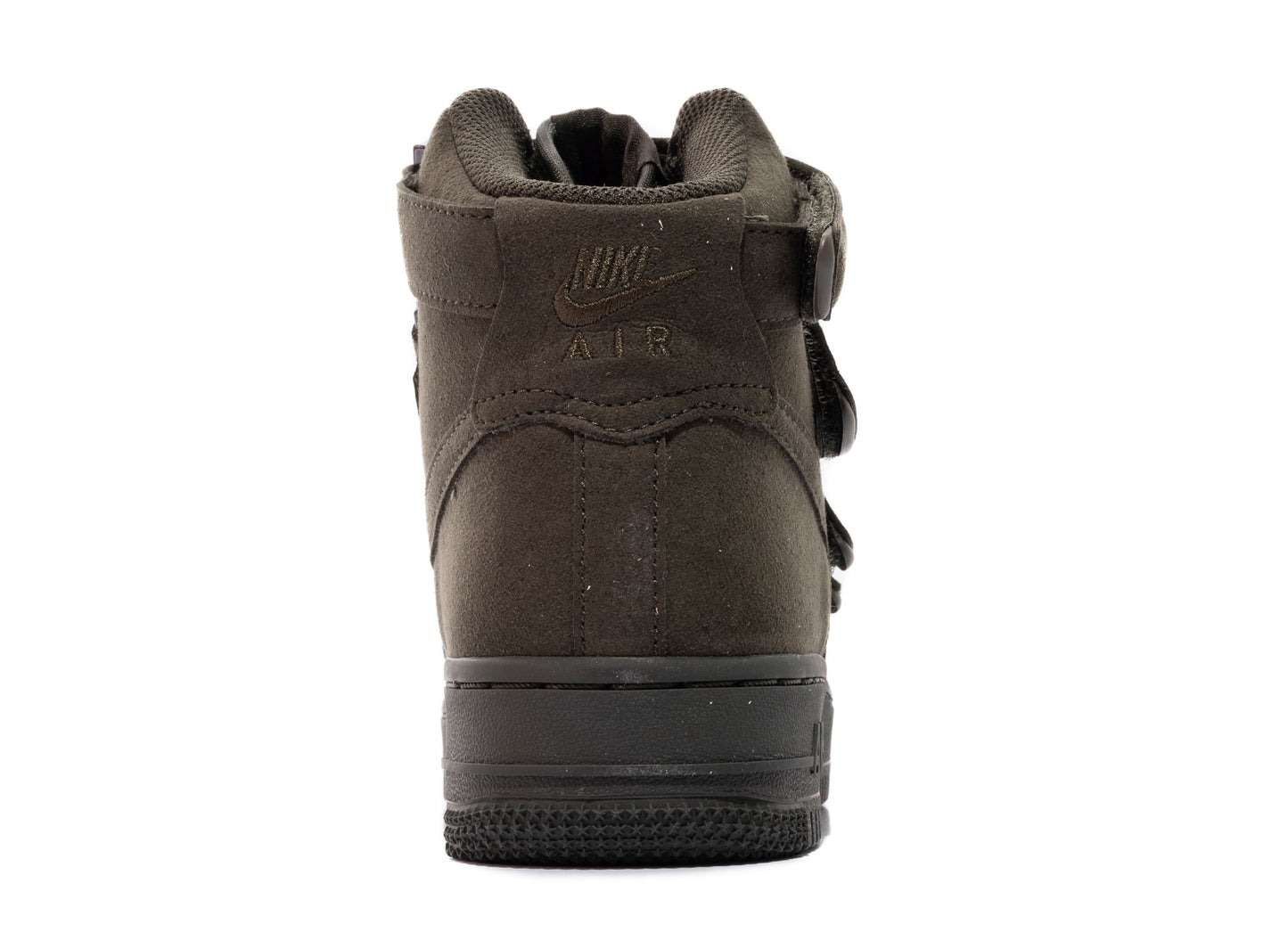 studio-shot-v9-21833