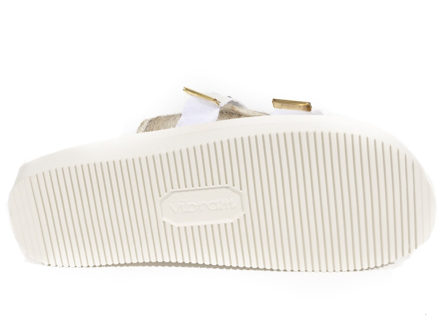 studio-shot-v9-47243