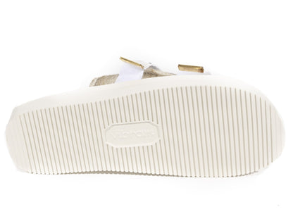 studio-shot-v9-47243