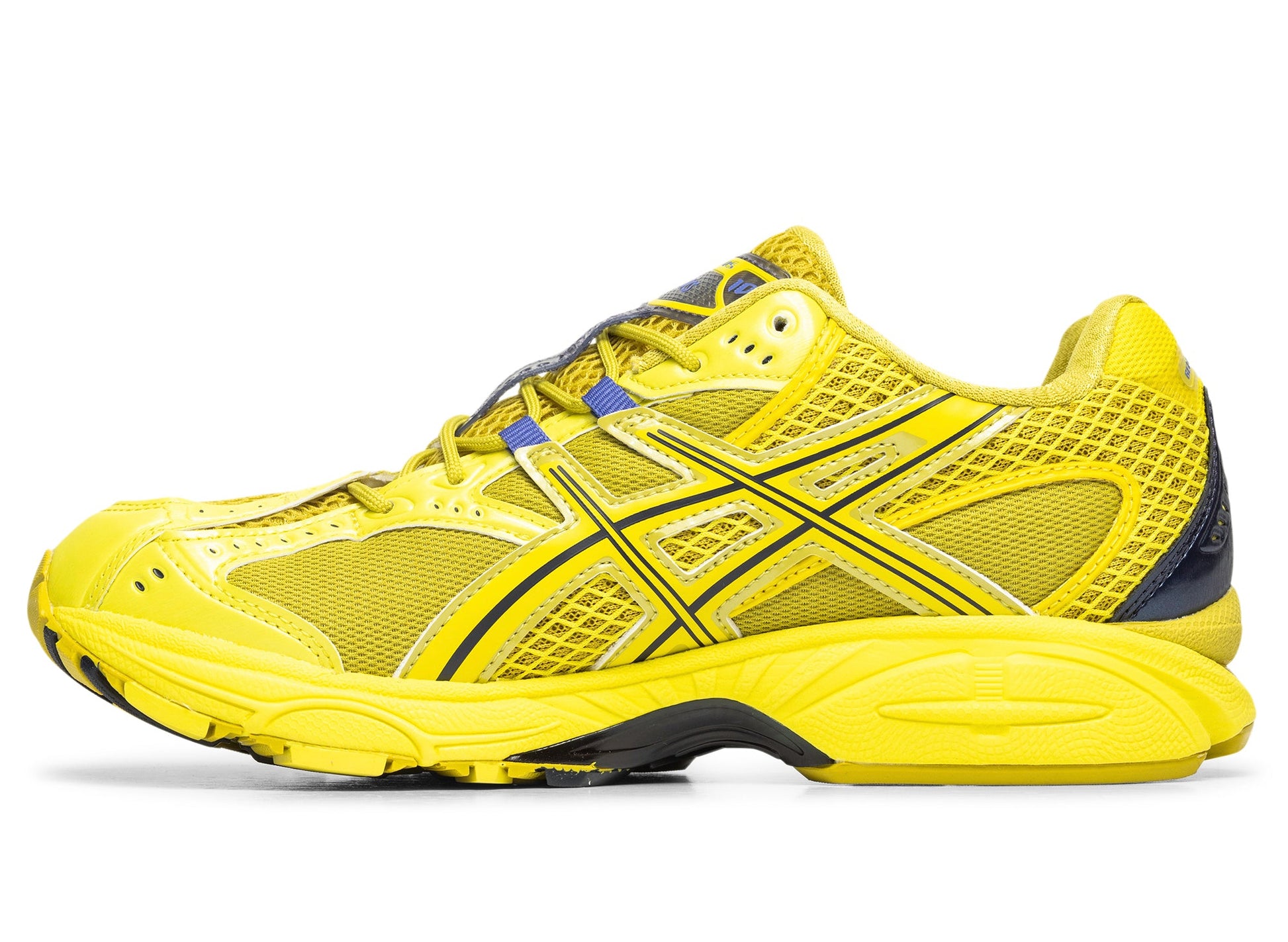 studio-shot-v9-34492