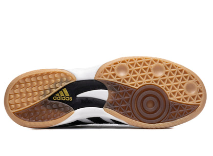 studio-shot-v9-50261