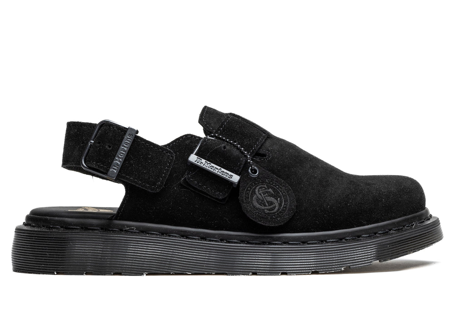 studio-shot-v9-83986