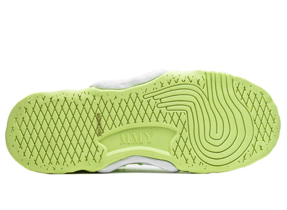 studio-shot-v9-94769