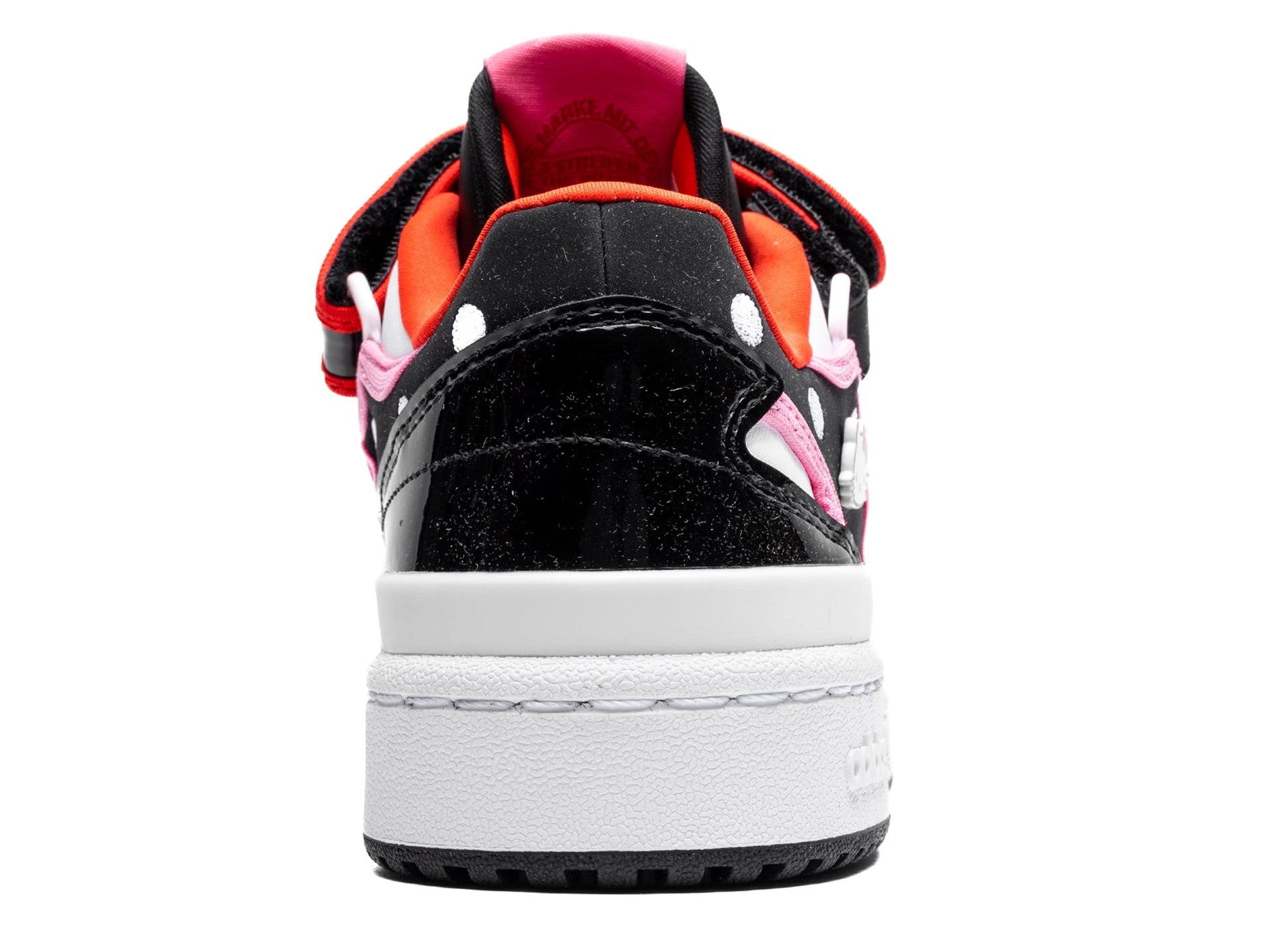 studio-shot-v9-31881