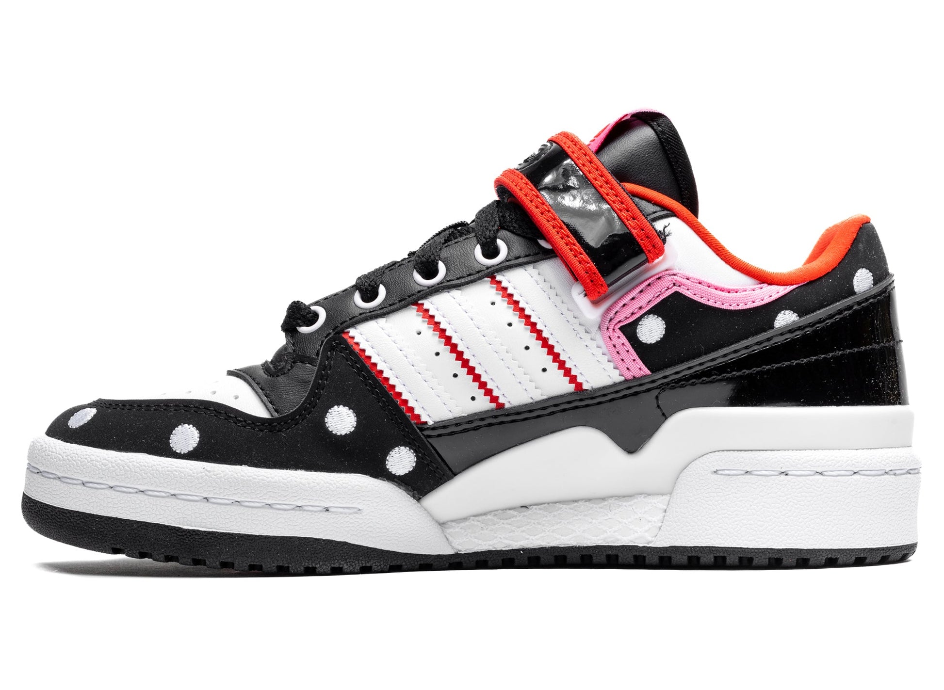 studio-shot-v9-47526