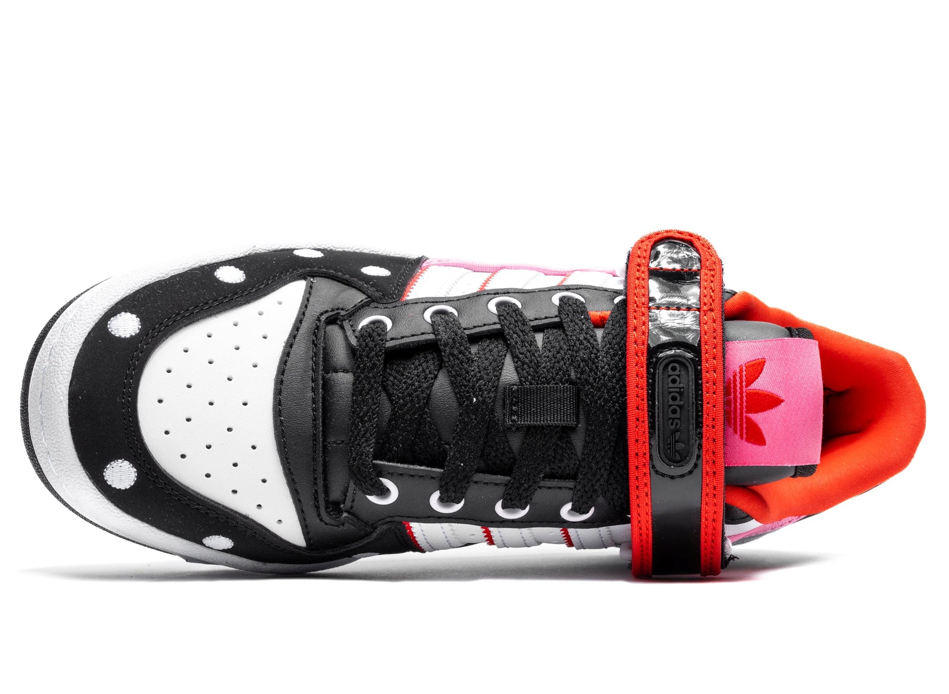 studio-shot-v9-23901