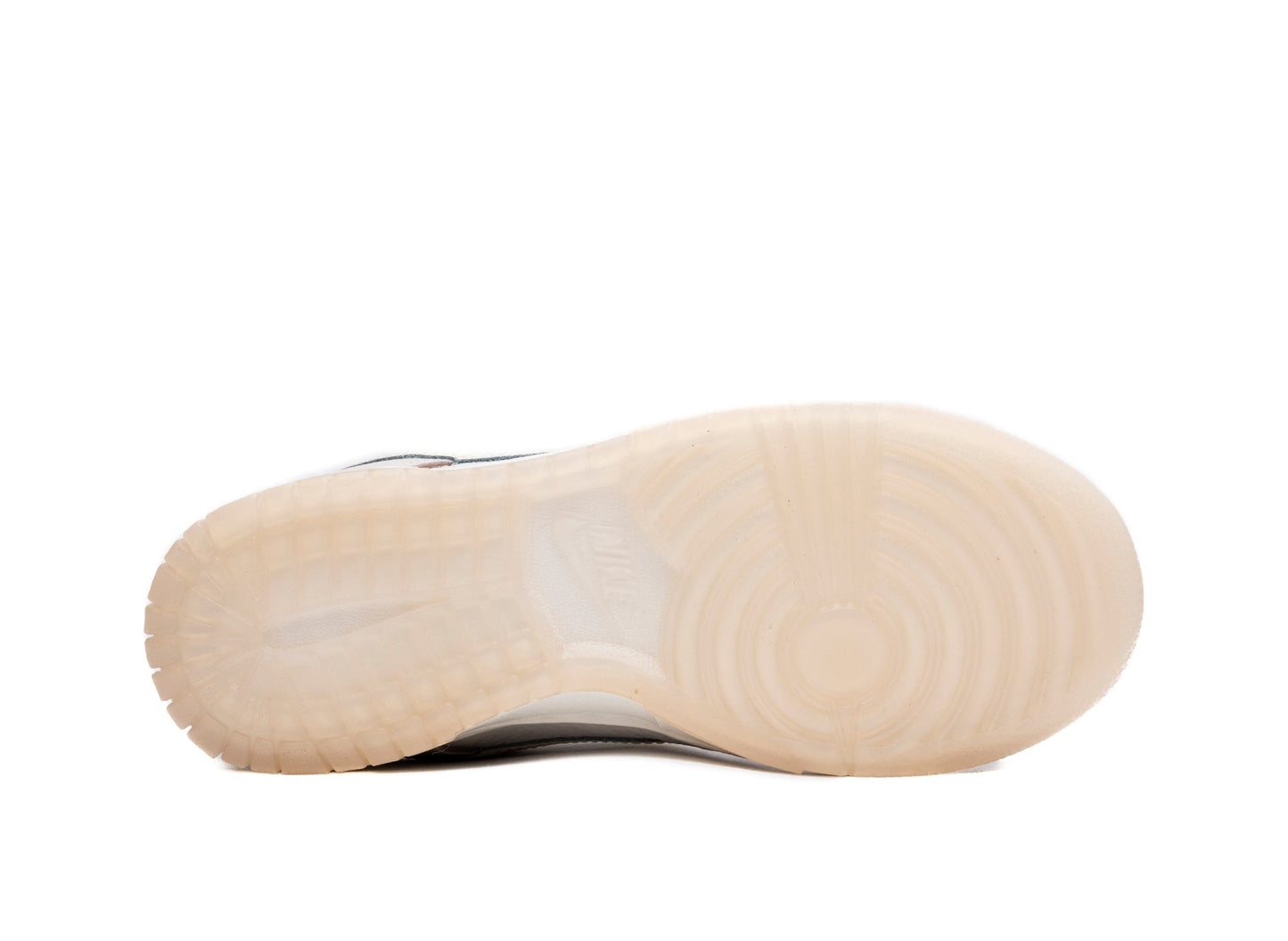 studio-shot-v9-54495