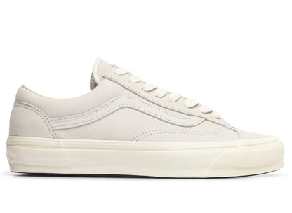 studio-shot-v9-37792