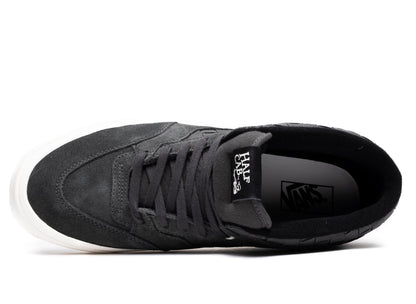 studio-shot-v9-62362