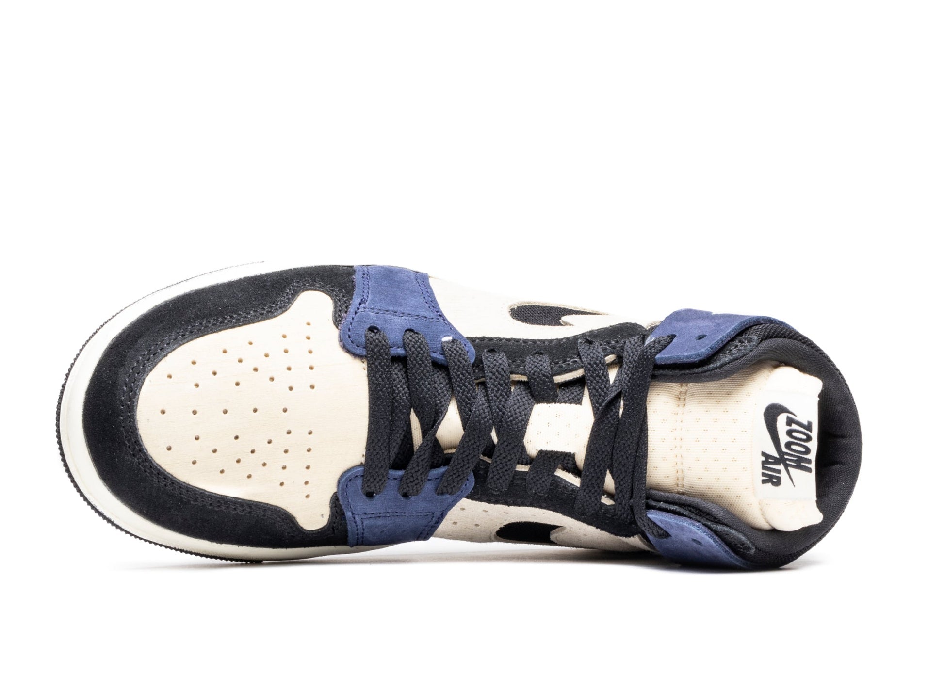 studio-shot-v9-55779