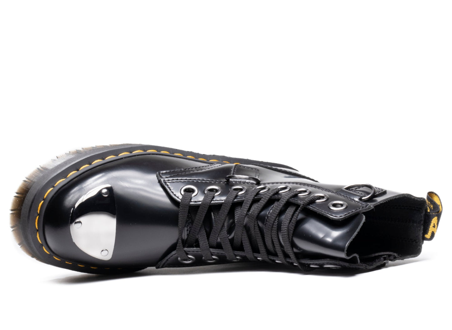 studio-shot-v9-38562