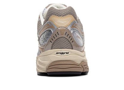 studio-shot-v9-95282