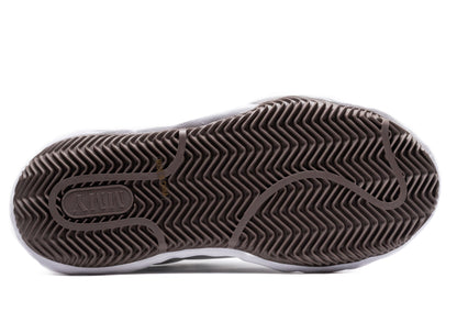 studio-shot-v9-54094