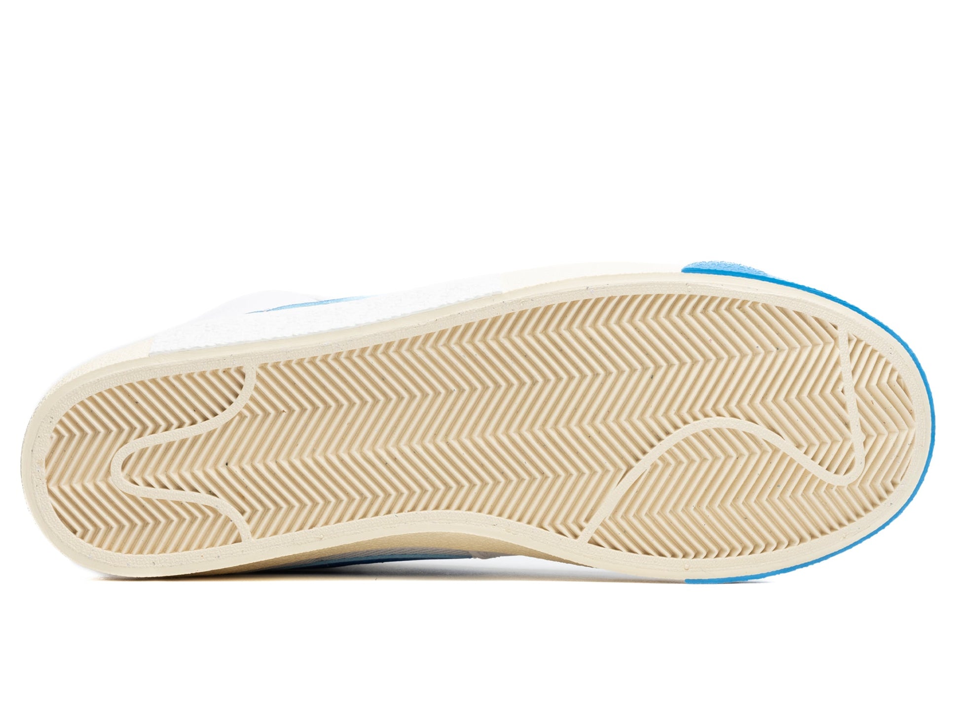 studio-shot-v9-35438