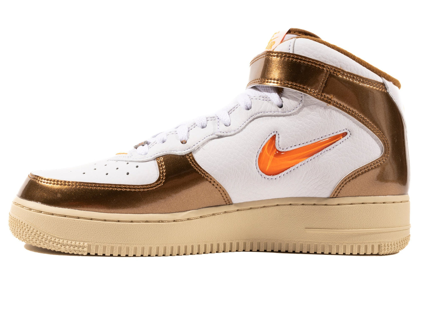 studio-shot-v9-54272