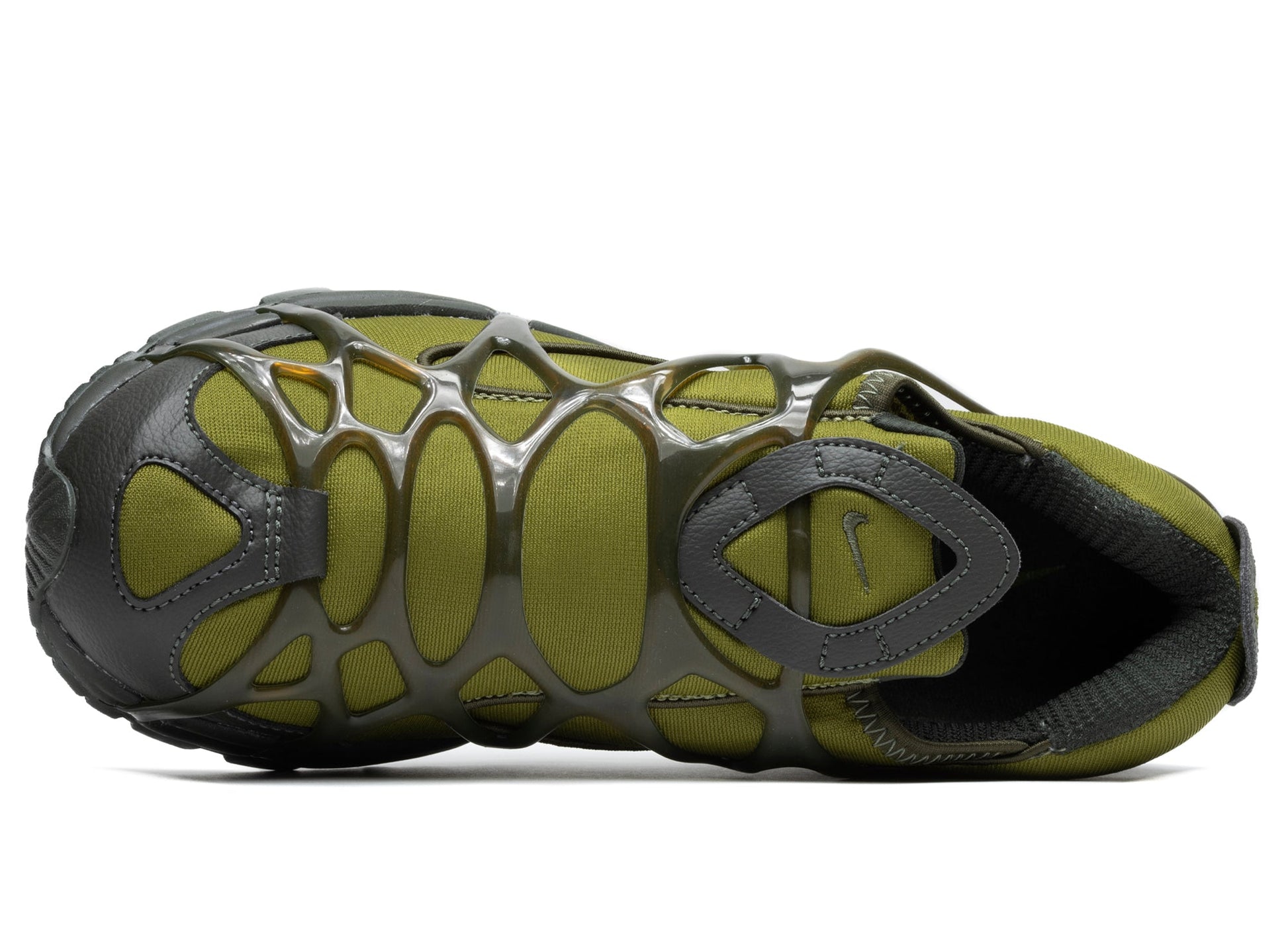 studio-shot-v9-14215