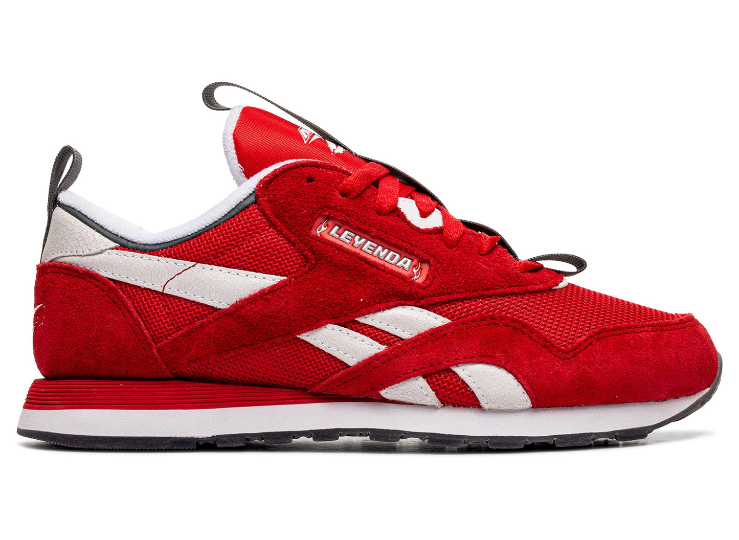 studio-shot-v9-59216