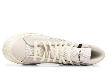 studio-shot-v9-68689