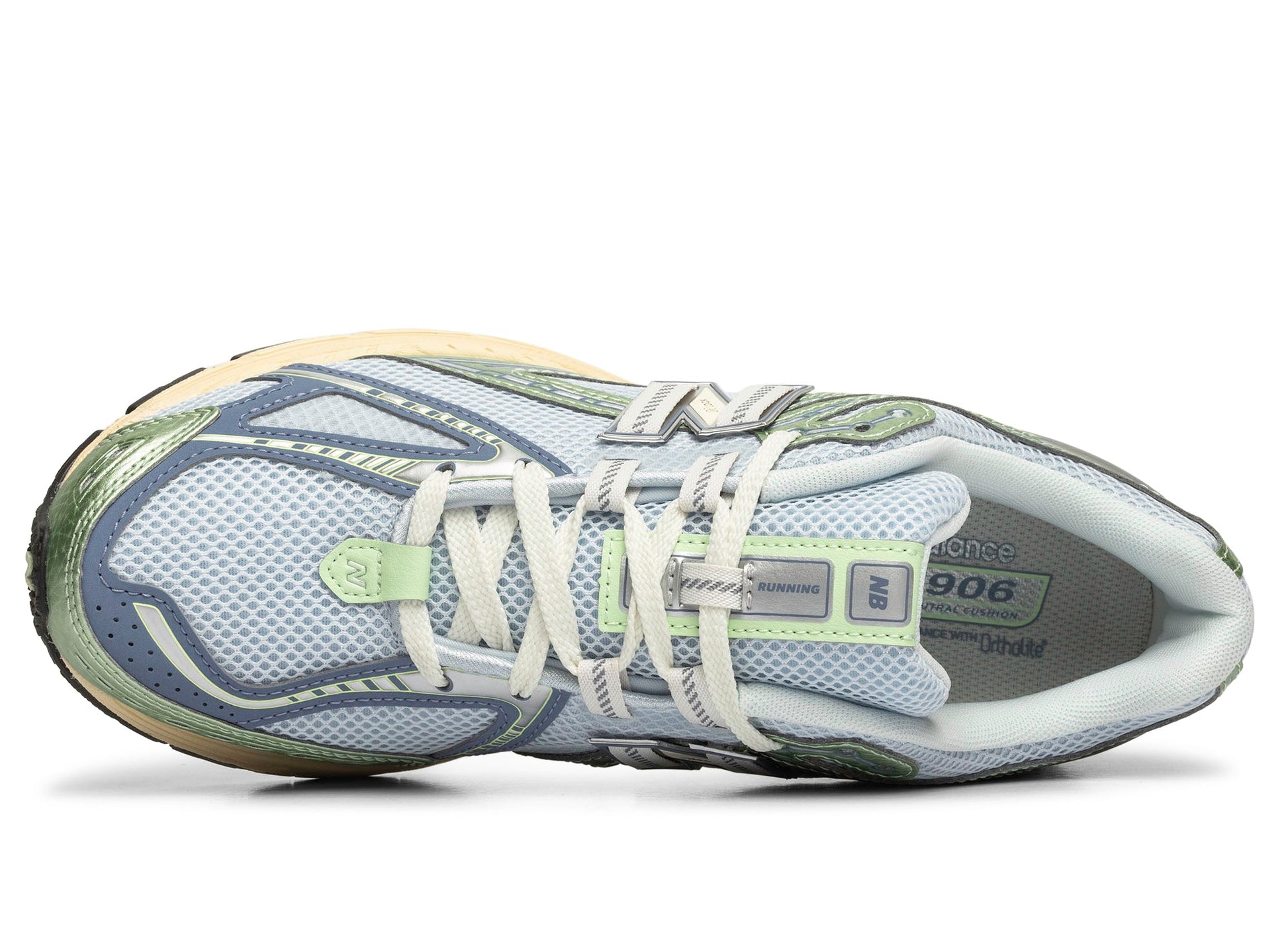 studio-shot-v9-87986