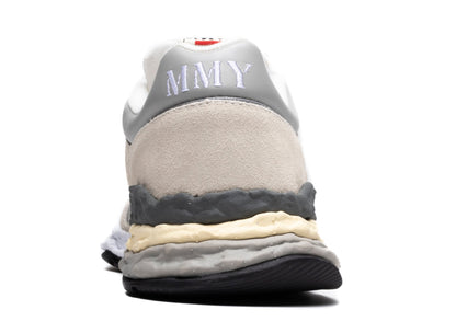 studio-shot-v9-23229