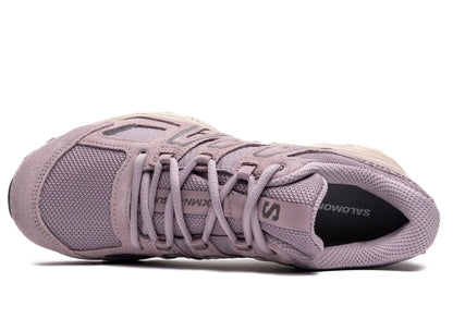 studio-shot-v9-77378