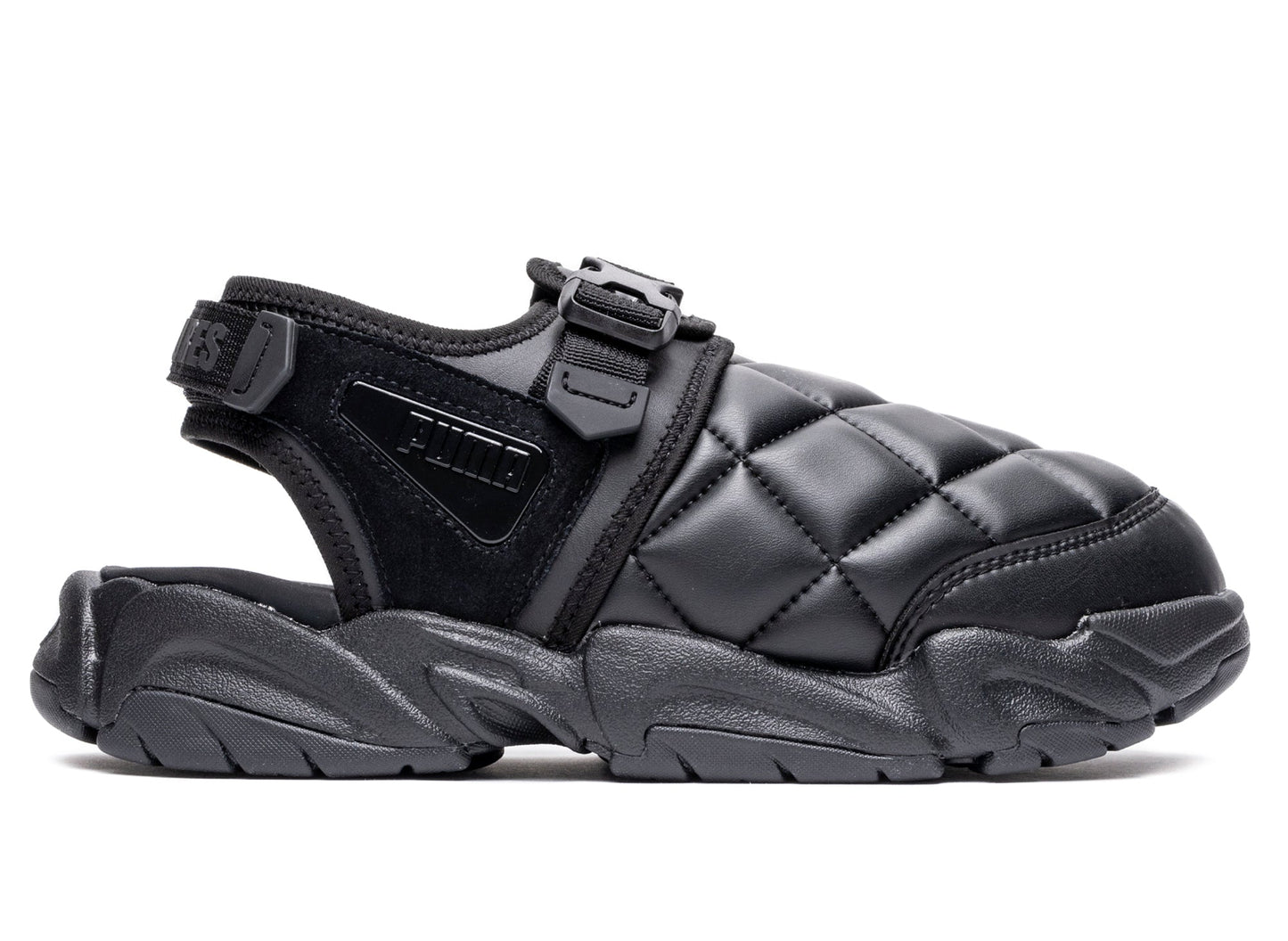 studio-shot-v9-31550