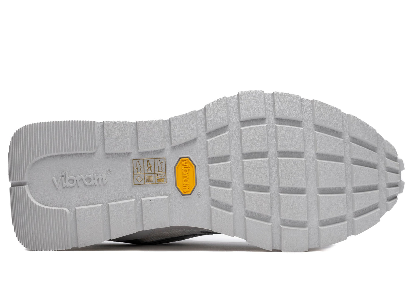 studio-shot-v9-46365