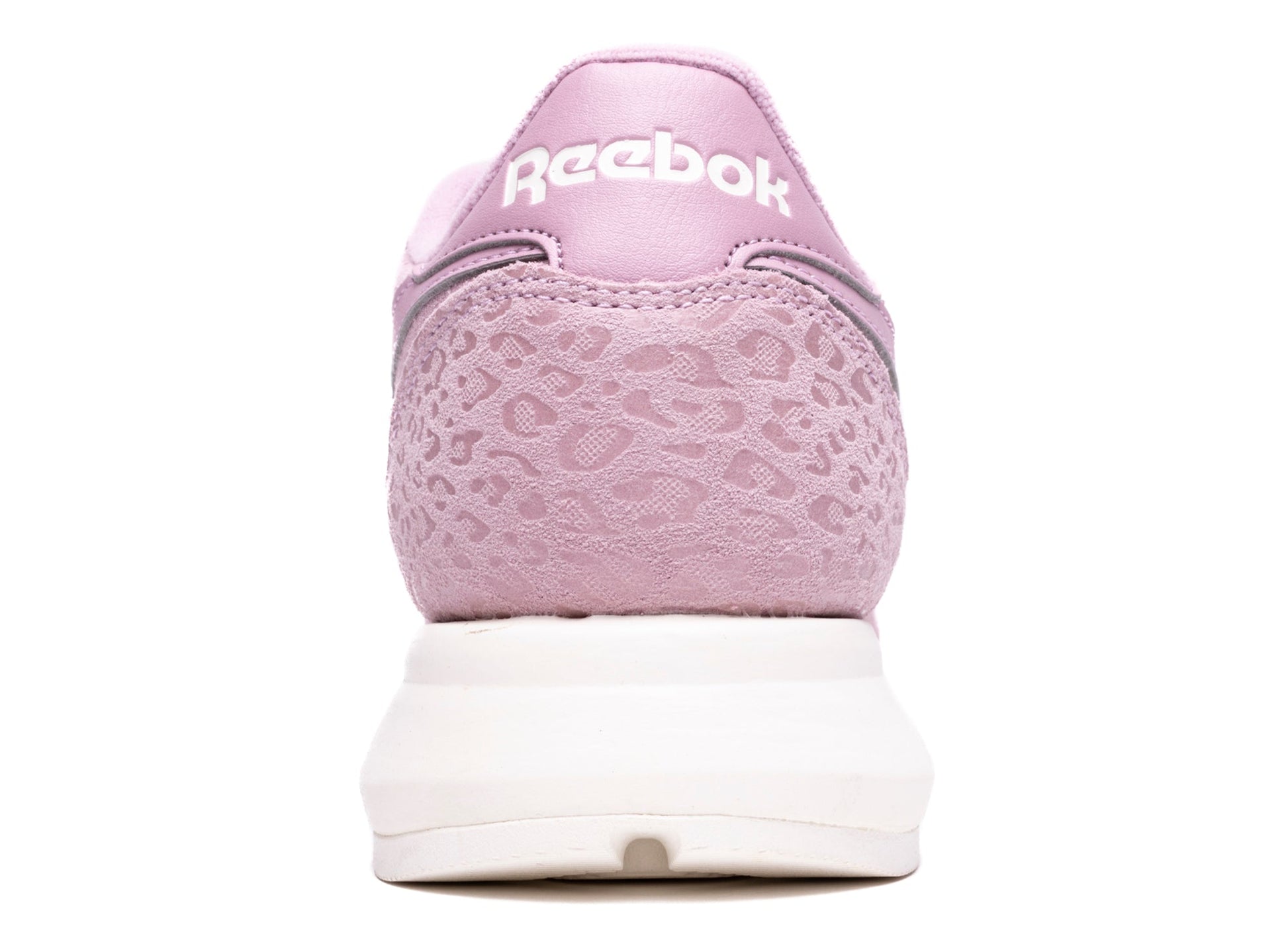 studio-shot-v9-27894