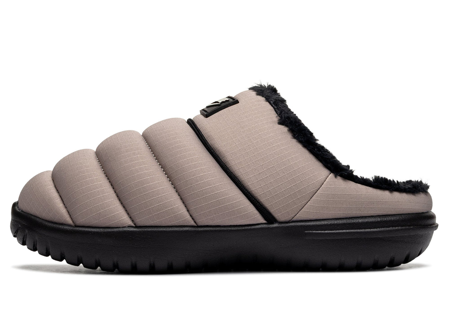 studio-shot-v9-74746