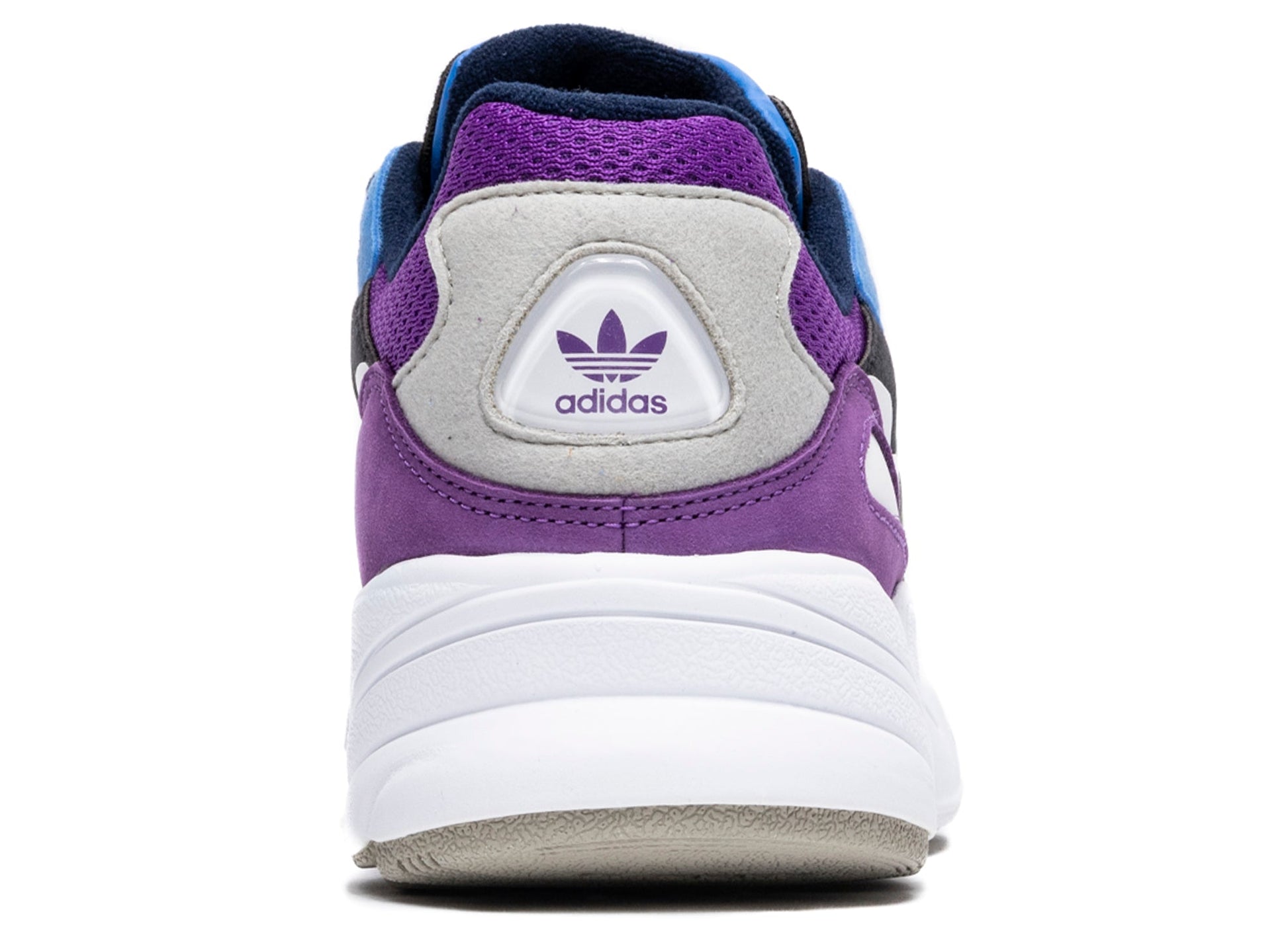 studio-shot-v9-51942