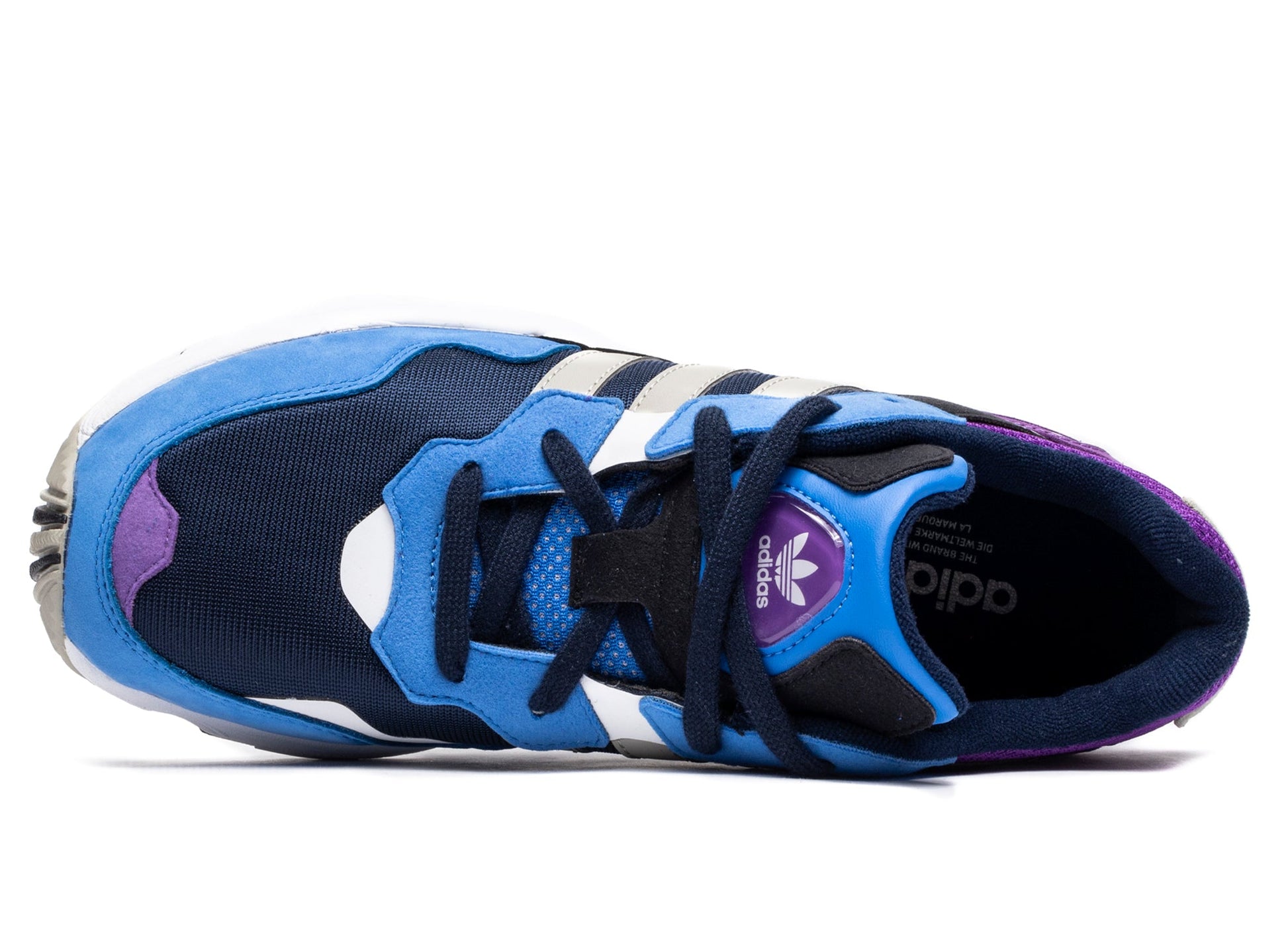 studio-shot-v9-17144