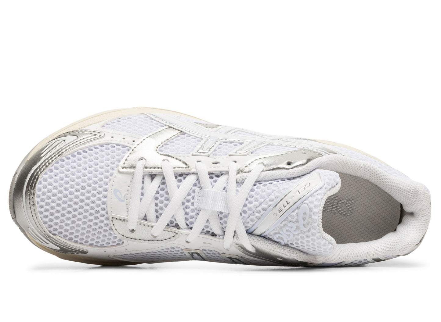 studio-shot-v9-23417