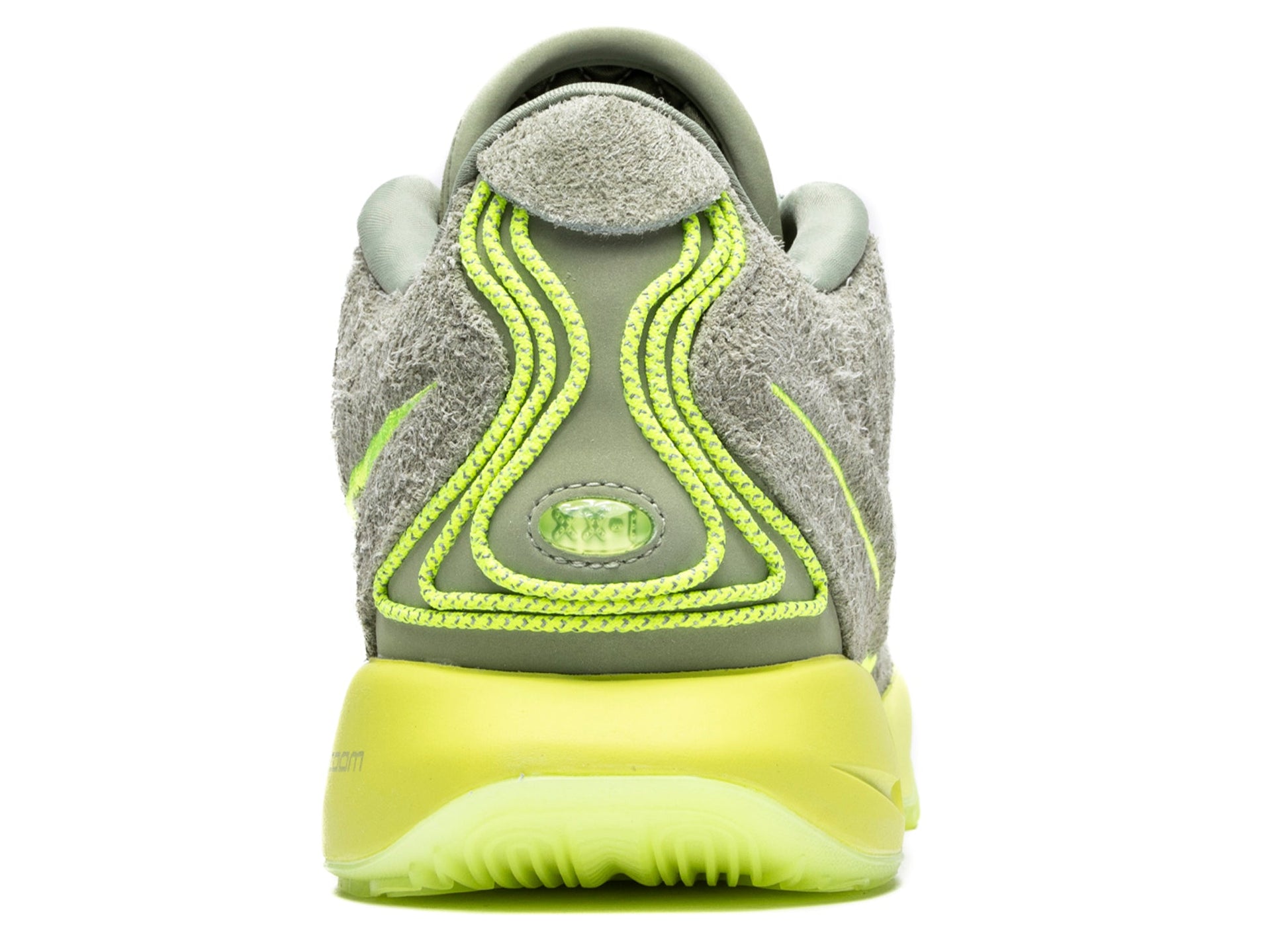 studio-shot-v9-76762