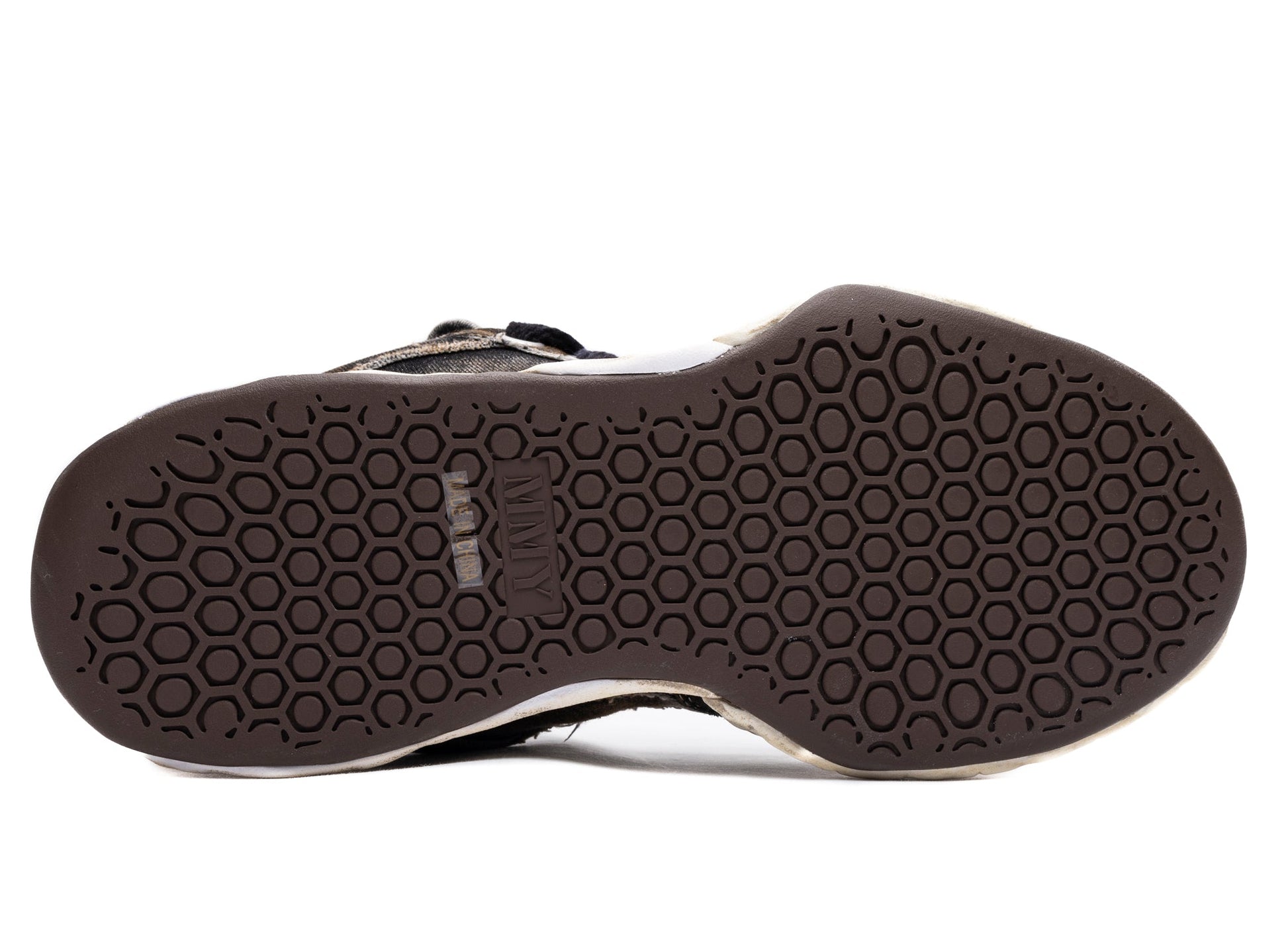 studio-shot-v9-36361