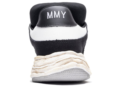 studio-shot-v9-36479