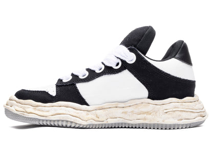 studio-shot-v9-15116