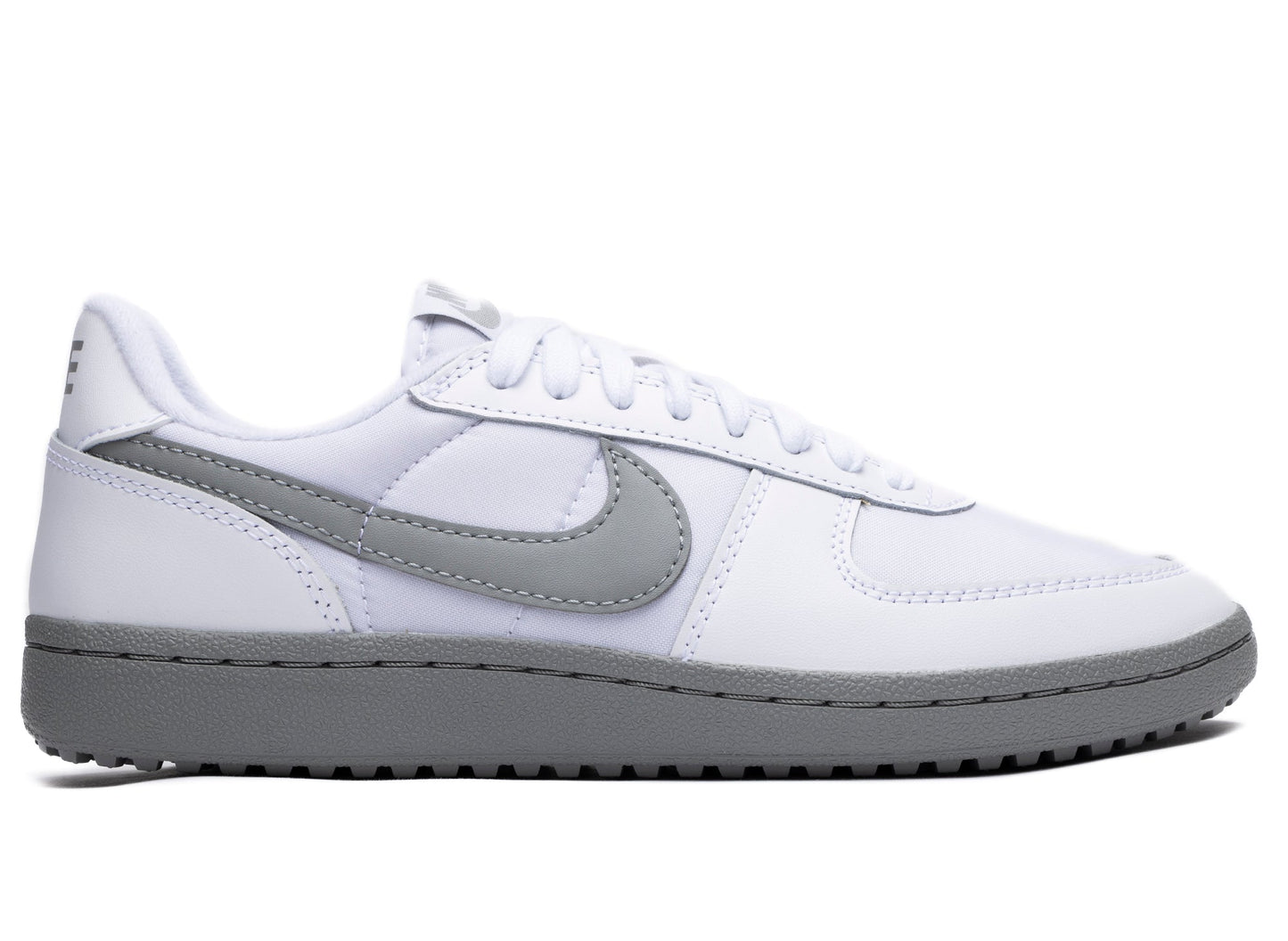 studio-shot-v9-30622