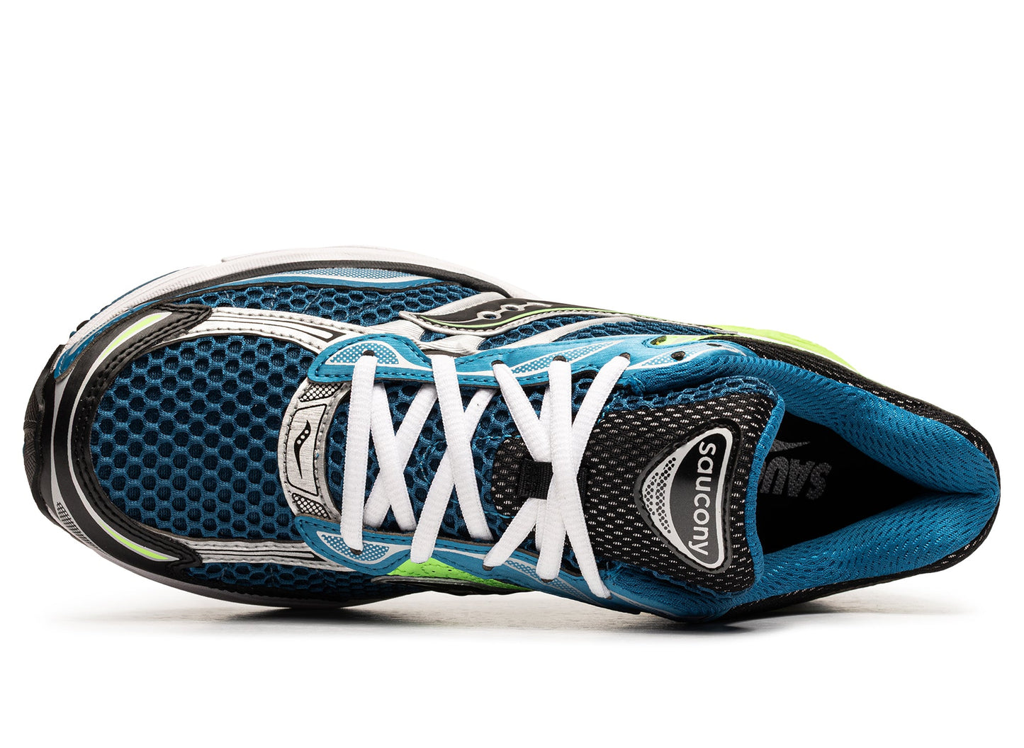 studio-shot-v9-40017