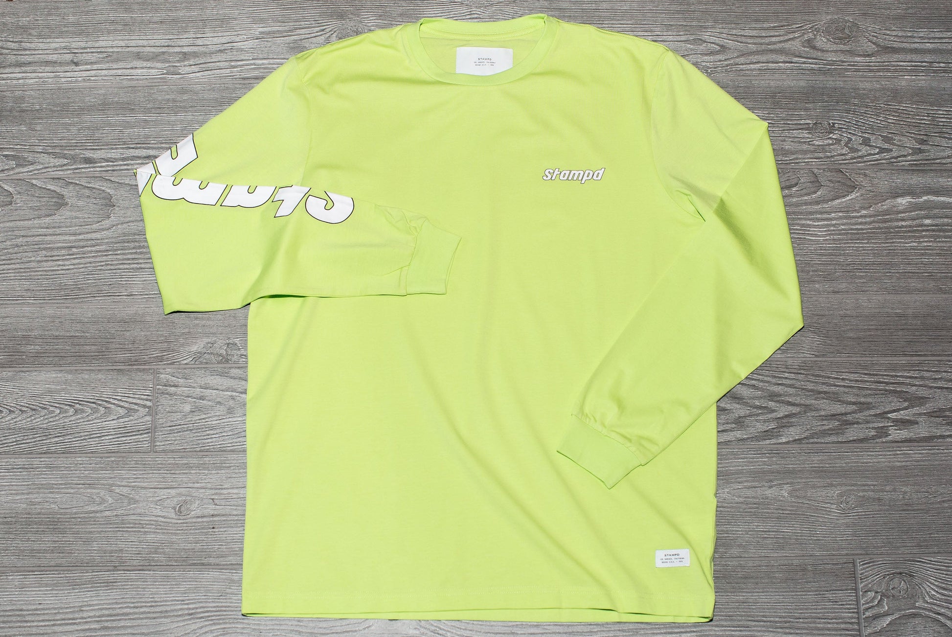 studio-shot-v9-14824