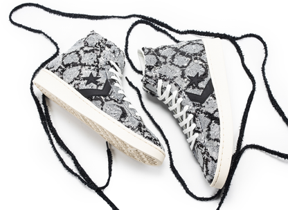 studio-shot-v9-64710