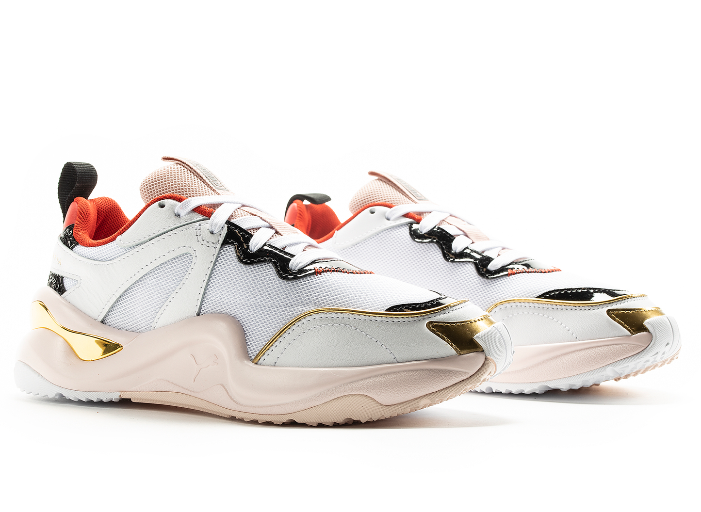 studio-shot-v9-57915