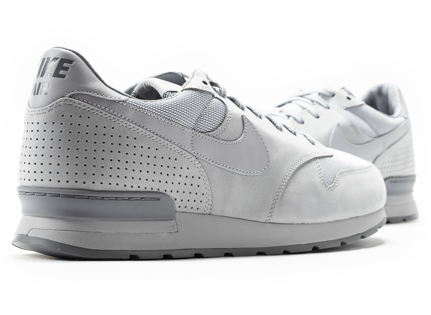 studio-shot-v9-43224