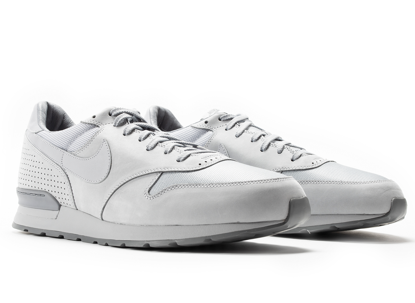 studio-shot-v9-76910