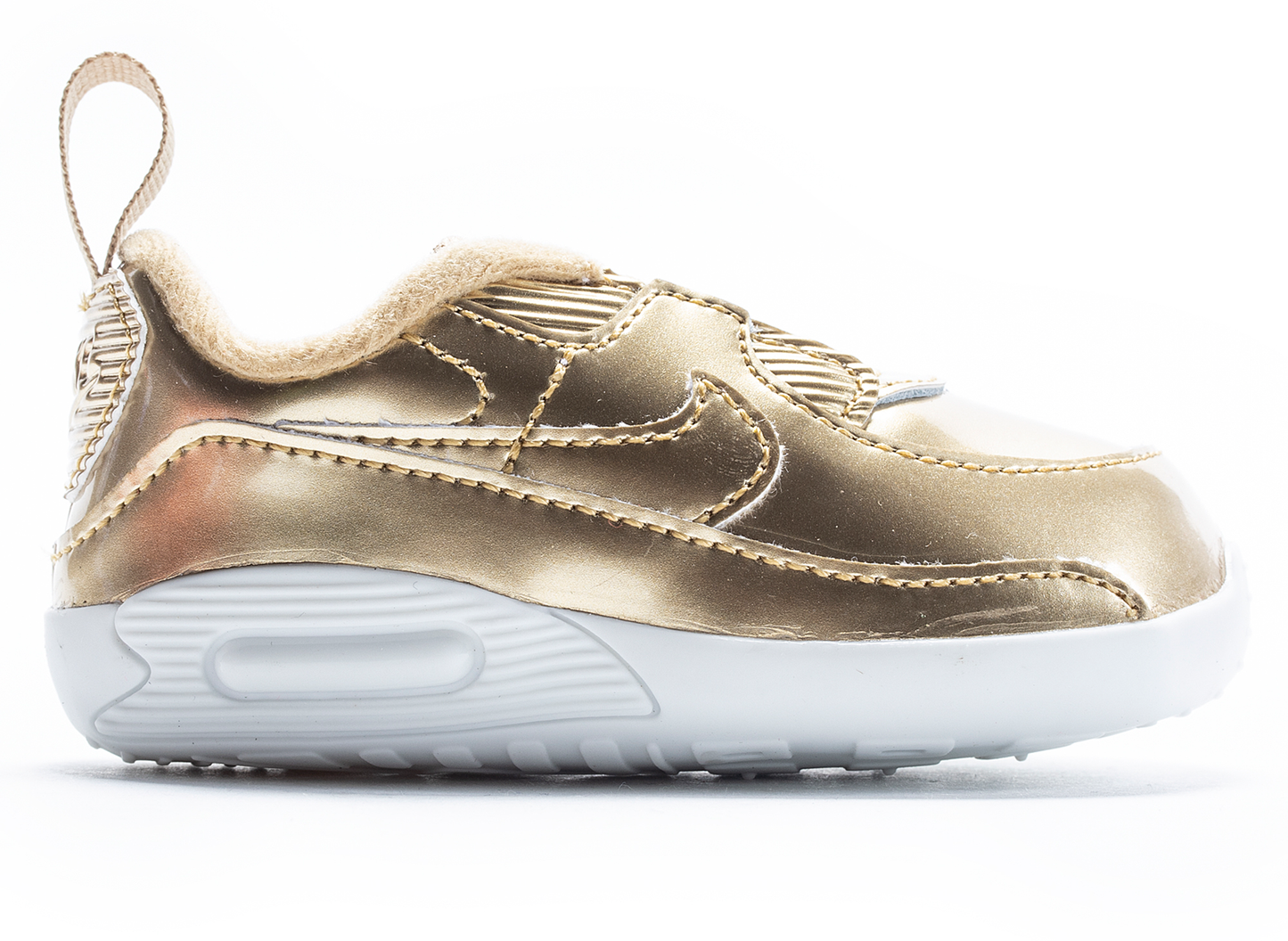 studio-shot-v9-71453