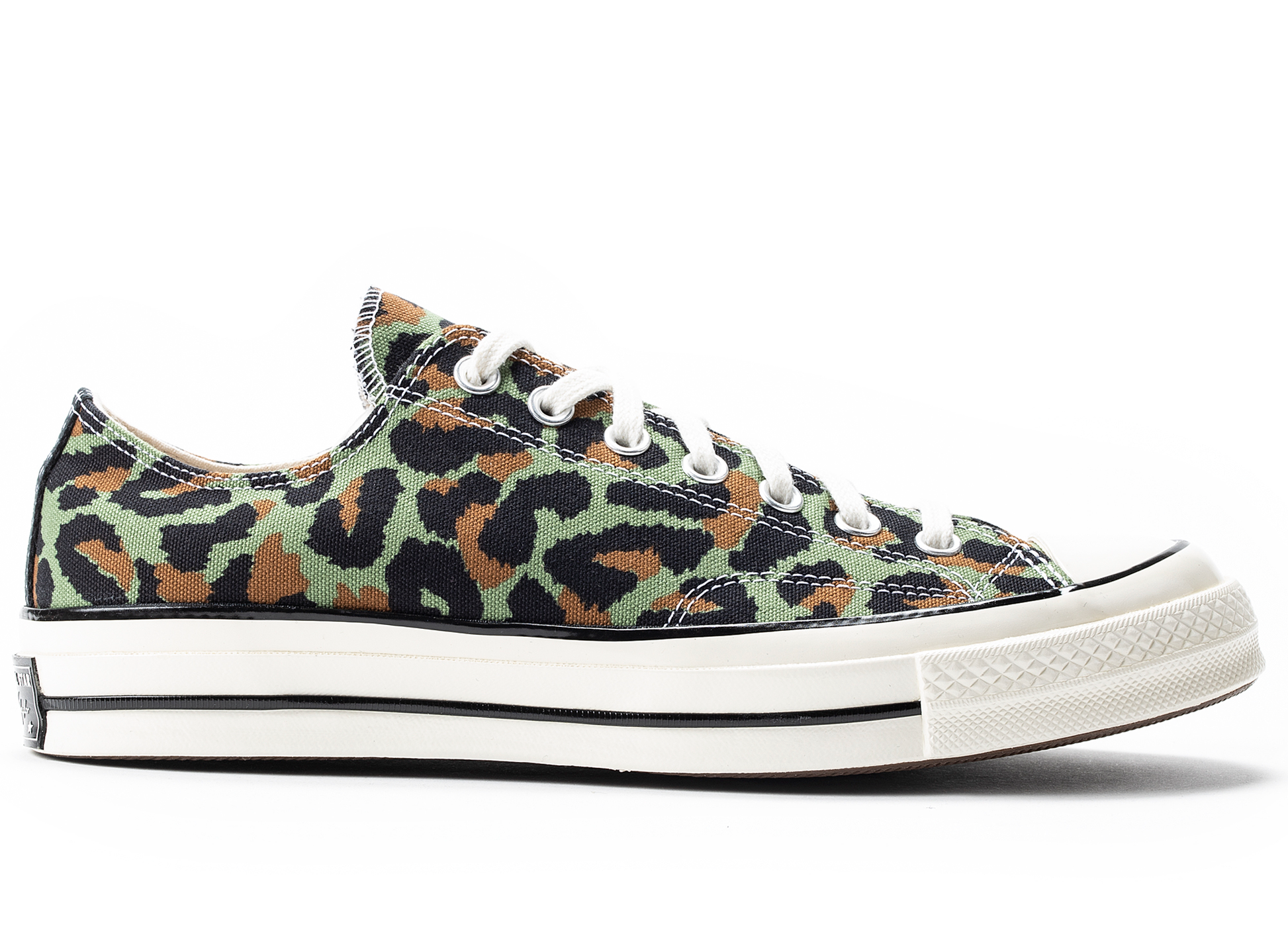 studio-shot-v9-74328