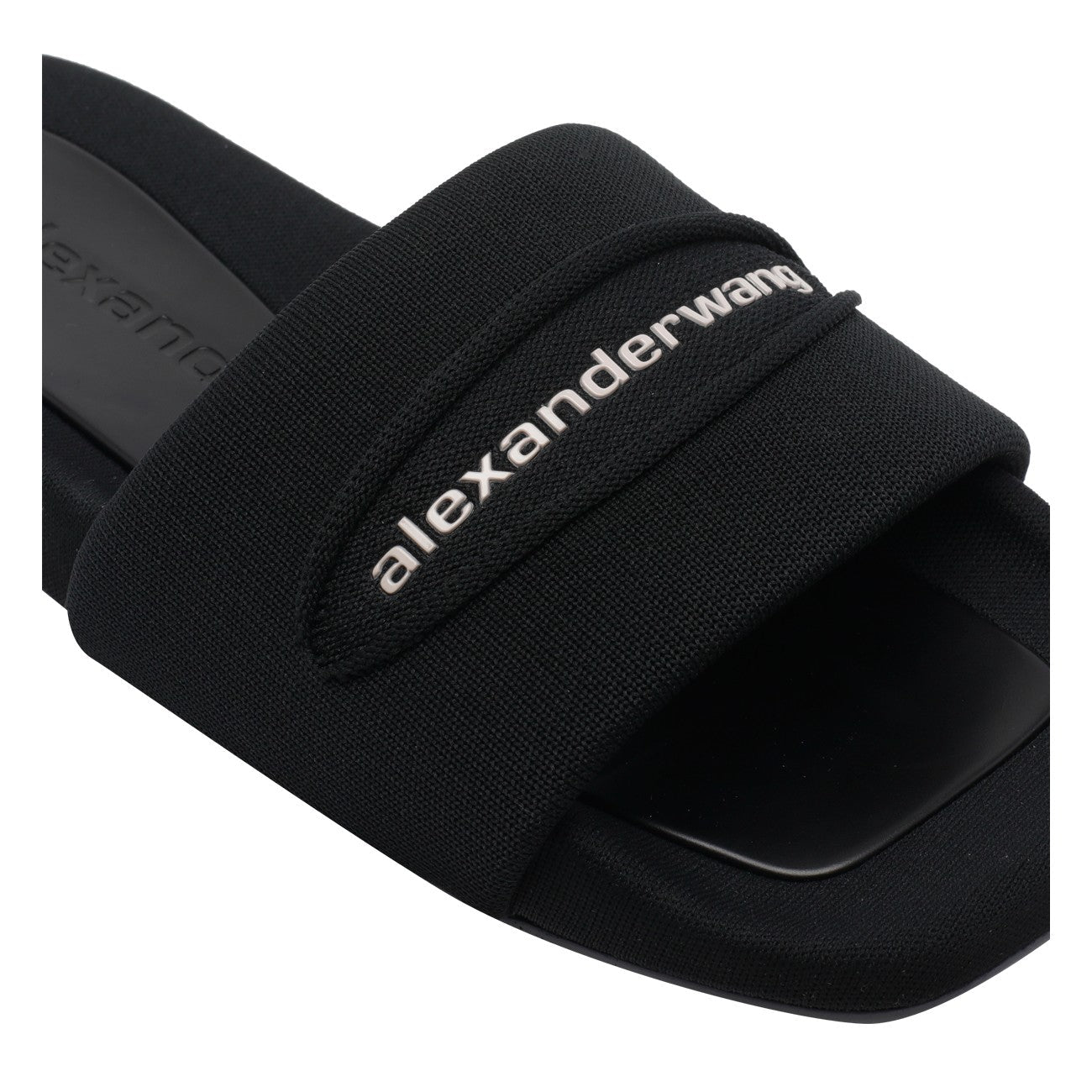 studio-shot-v5-44339