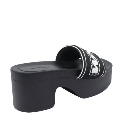 studio-shot-v5-33525