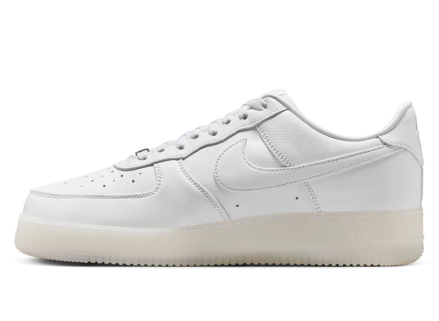 studio-shot-v9-99171